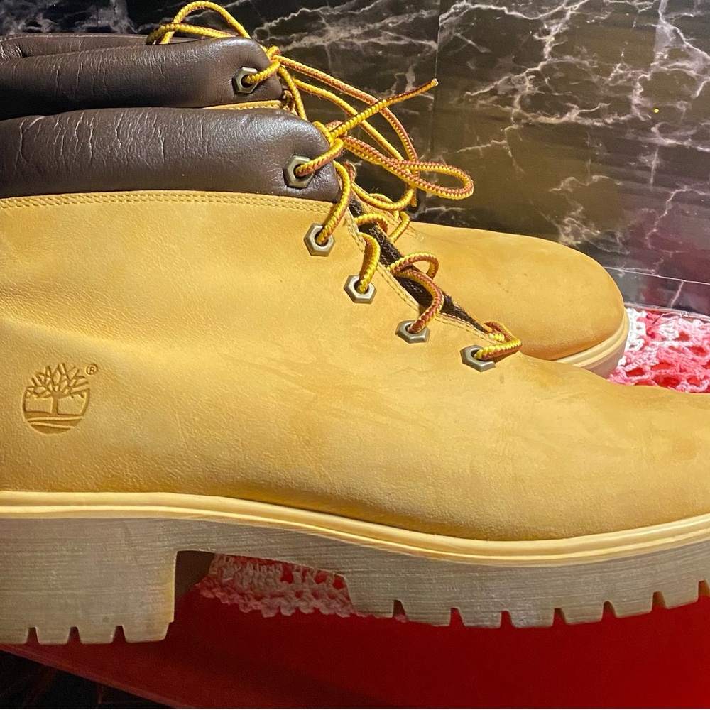 Timberland Wheat Leather Boots with Brown Accents